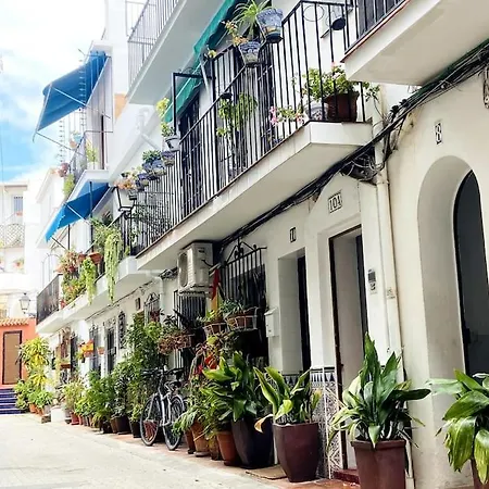 Sueno: Centro & Beach/ 6 Personas Marbella